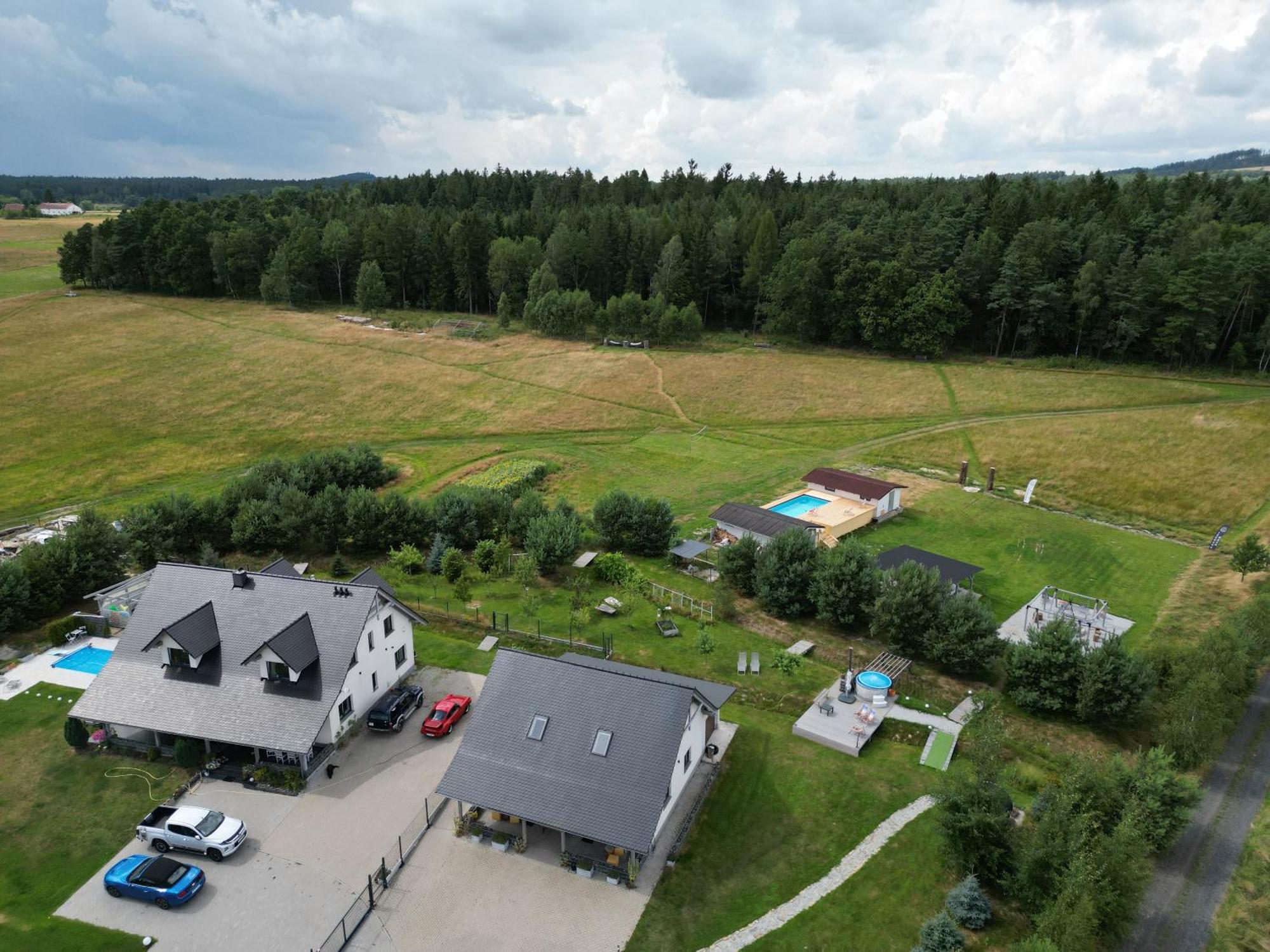 Izerska Baza - Basen, Ebike, Narty, Sauna, Jacuzzi, Las Blisko Swieradow Zdroj - 5D Apartamenty Ґебултув Екстер'єр фото