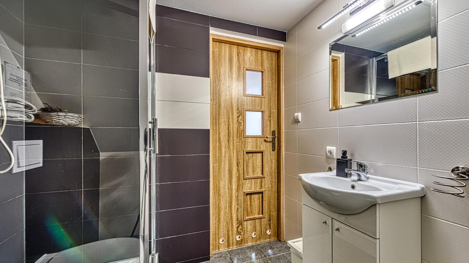 Izerska Baza - Basen, Ebike, Narty, Sauna, Jacuzzi, Las Blisko Swieradow Zdroj - 5D Apartamenty Ґебултув Екстер'єр фото